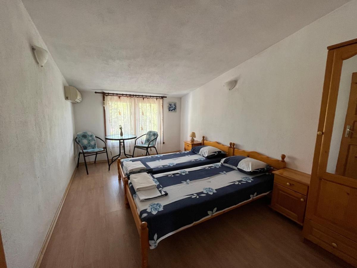 Hotel "Калоянови" Tsarevo Esterno foto